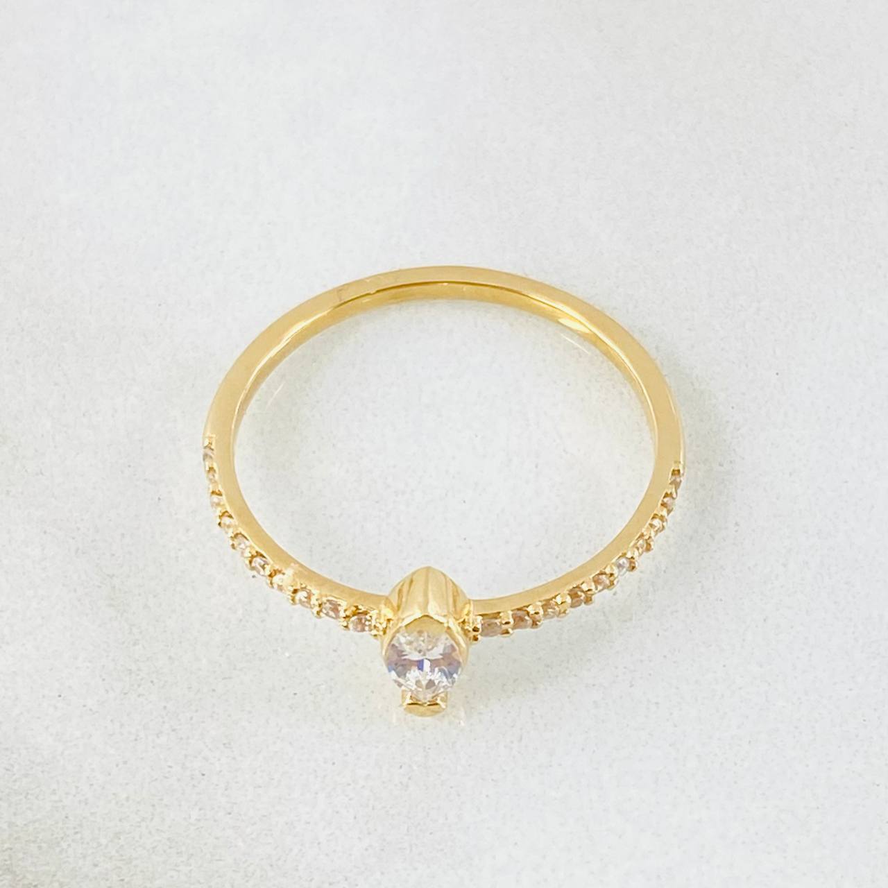 Anillo Solitario Centella 1.4gr / T6 1/2 / Oro Amarillo 18K *