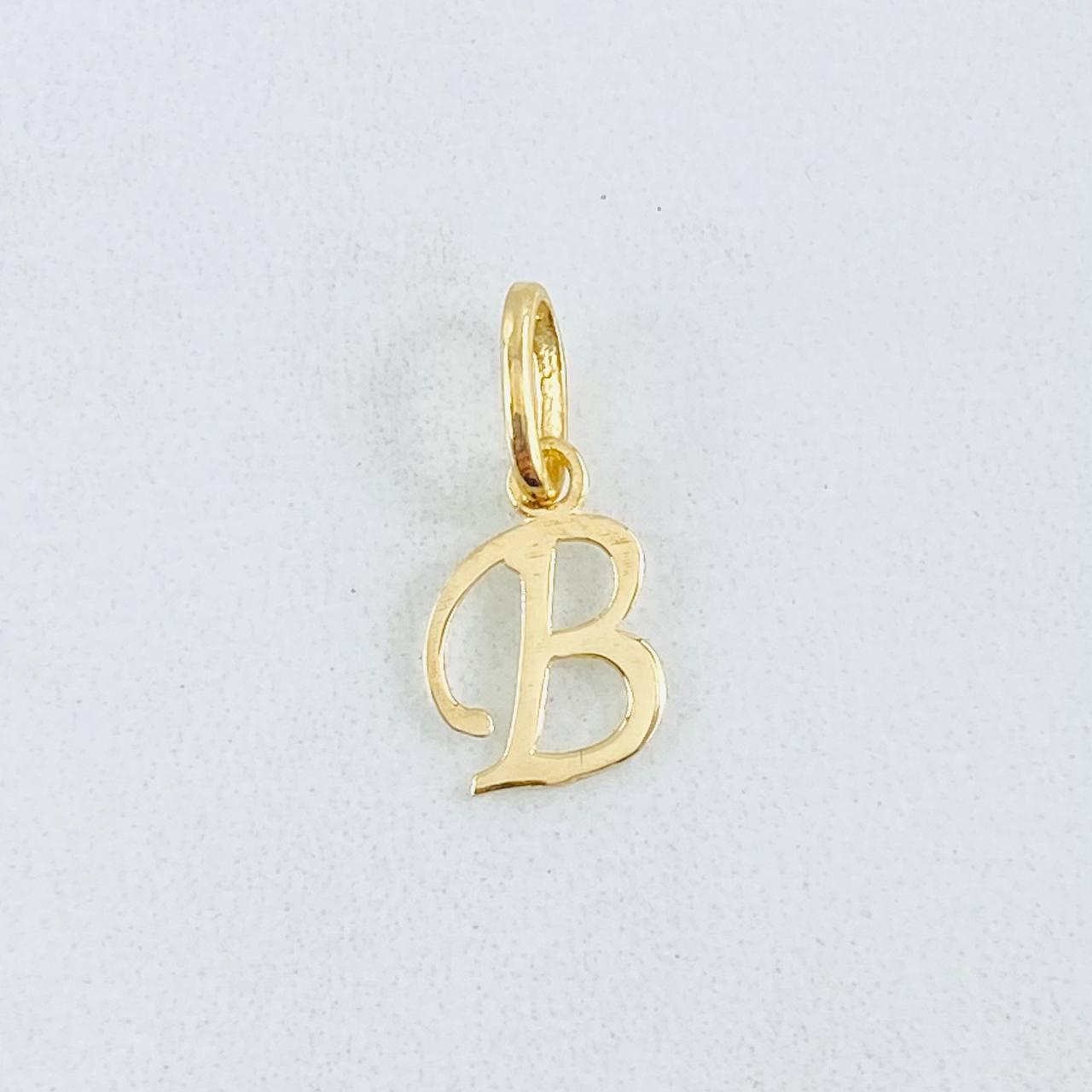 Dije Letra B 0.4gr / 1.6cm / Oro Amarillo 18K