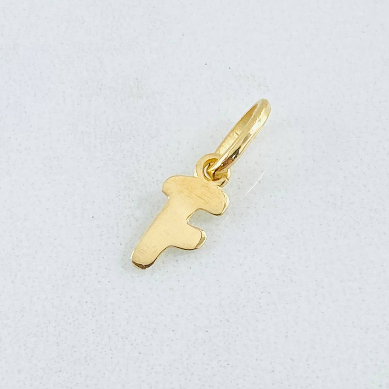 Dije Letra F Cursiva 0.4gr / 1.6cm / Oro Amarillo 18K
