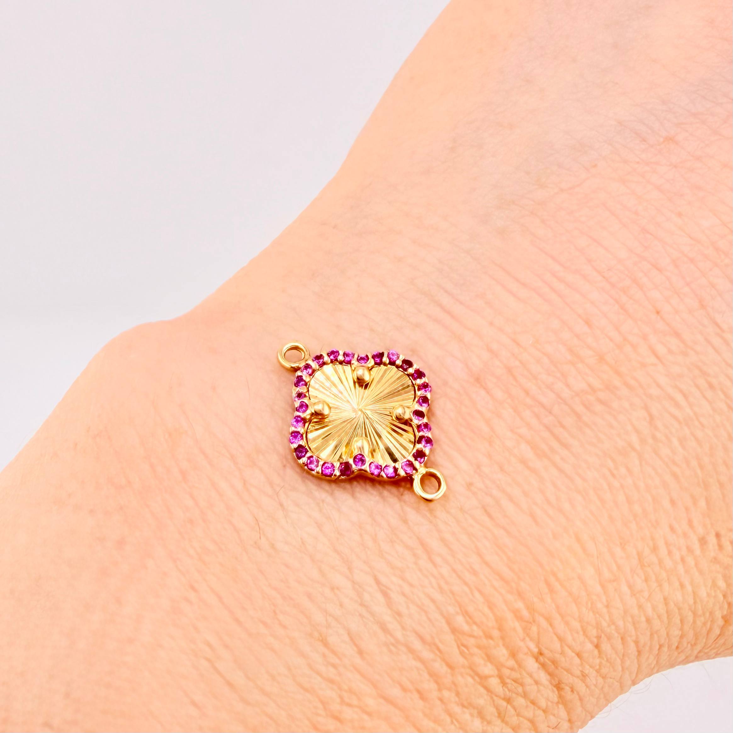 Herraje Trebol Borde Tupido 1.1gr / 1.8cm / Oro Amarillo 18K