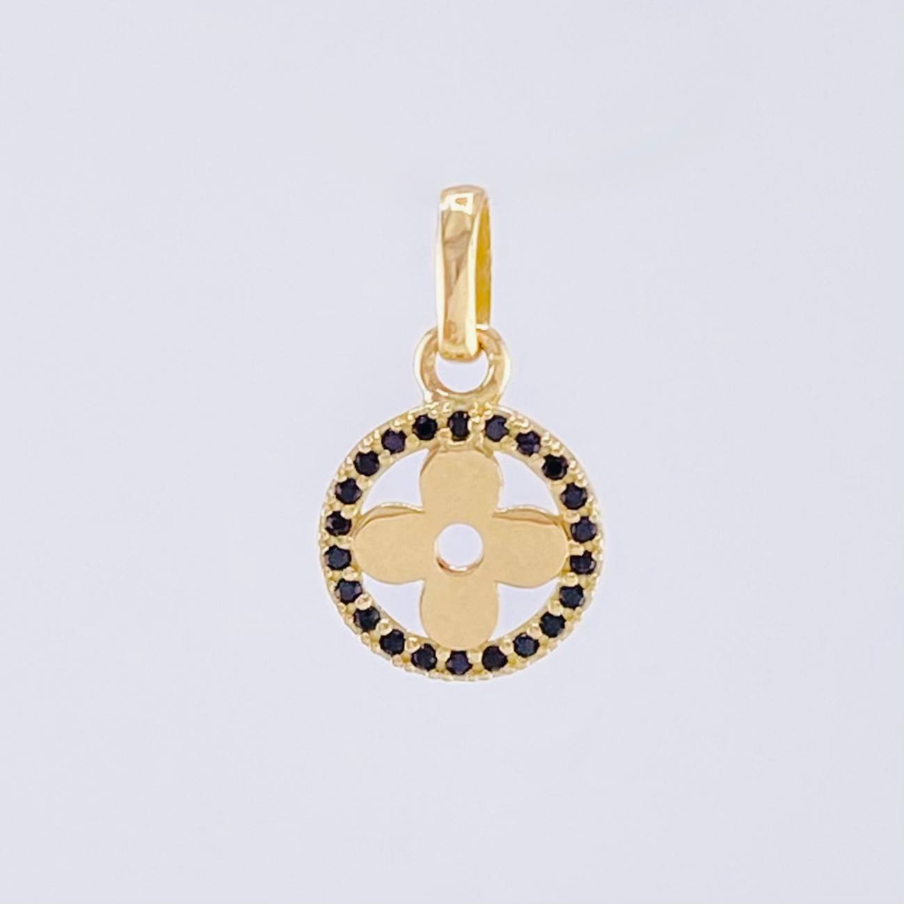 Dije Aro Trebol 1.25gr / 2cm / Oro Amarillo 18K