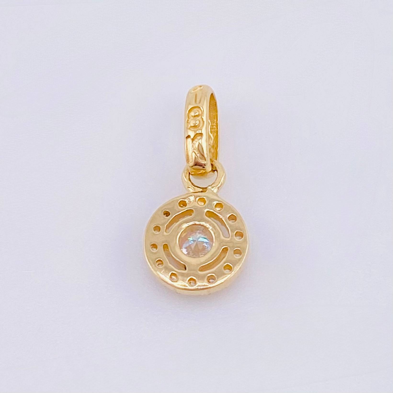 Dije Circular Tupido 0.9gr / 1.5cm / Oro Amarillo 18K
