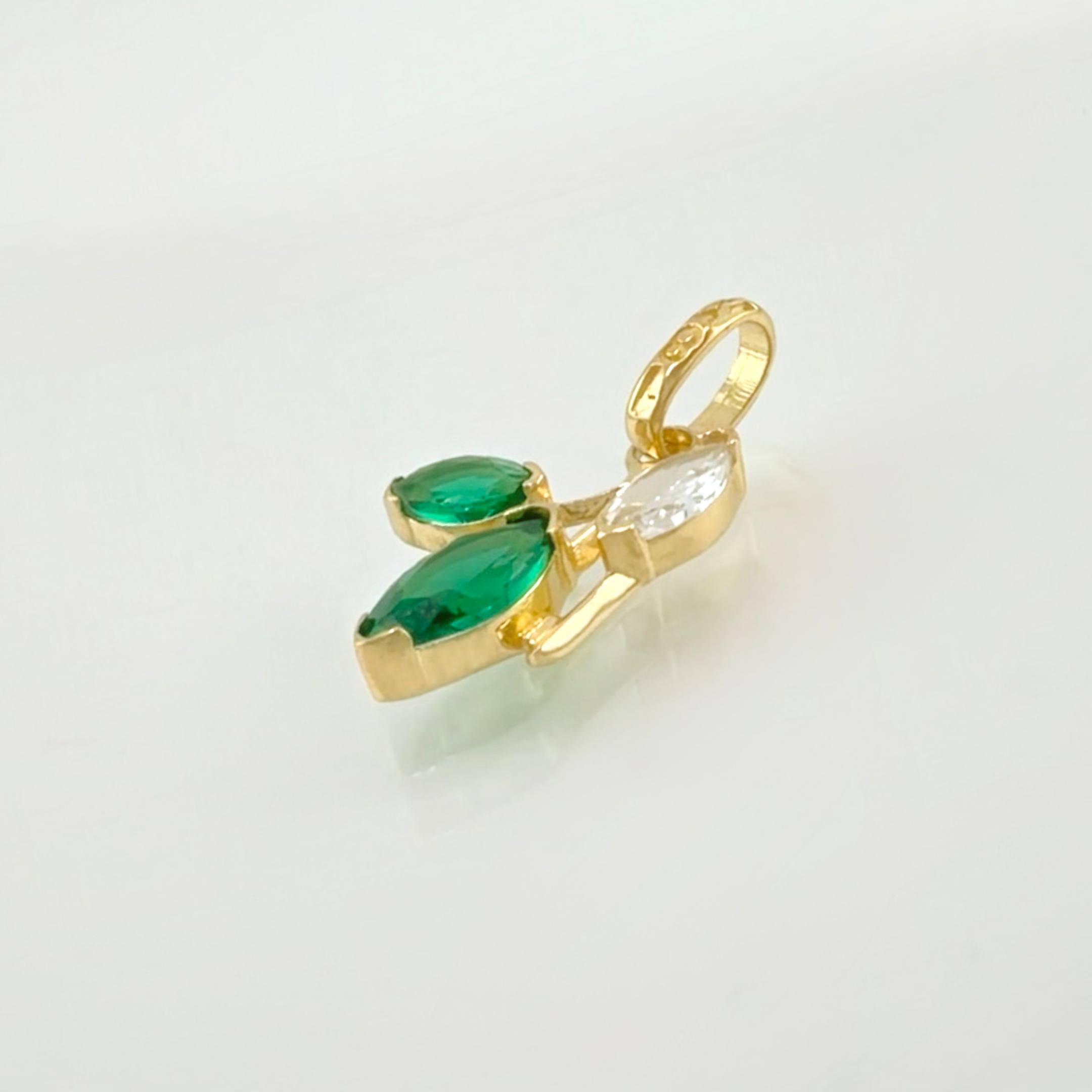 Dije Muerdago 3 Hojas 1.05gr / 2cm / Oro Amarillo 18K ©