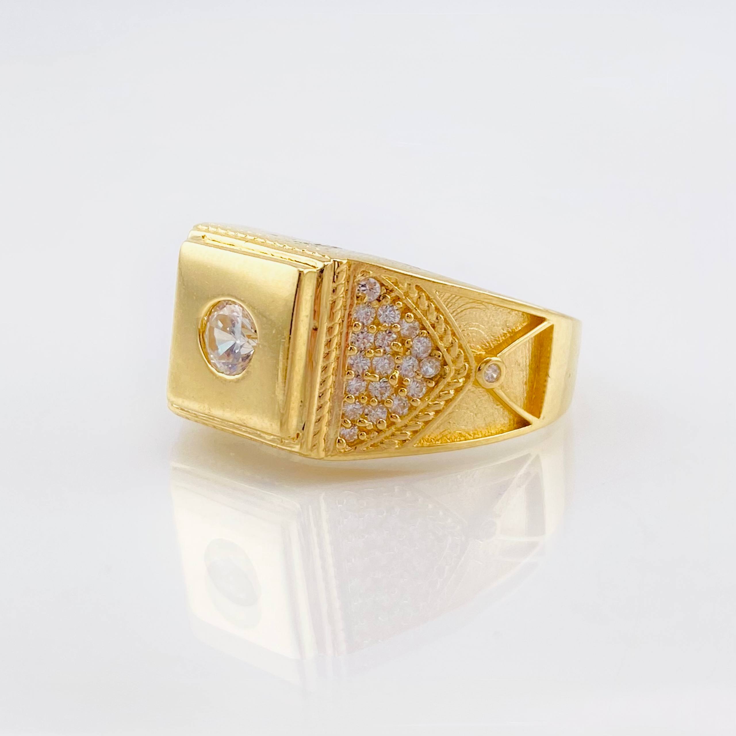 Anillo Medio Rombo Texturizado 6.75gr / T10 / Oro Amarillo 18K
