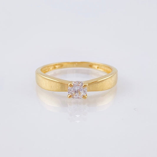Anillo Solitario 1.95gr / T5 3/4 / Oro Amarillo 18K ©