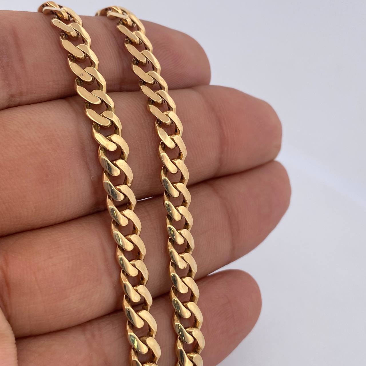 Cadena Cubana 22.55gr / 59.5cm / Oro 18K $