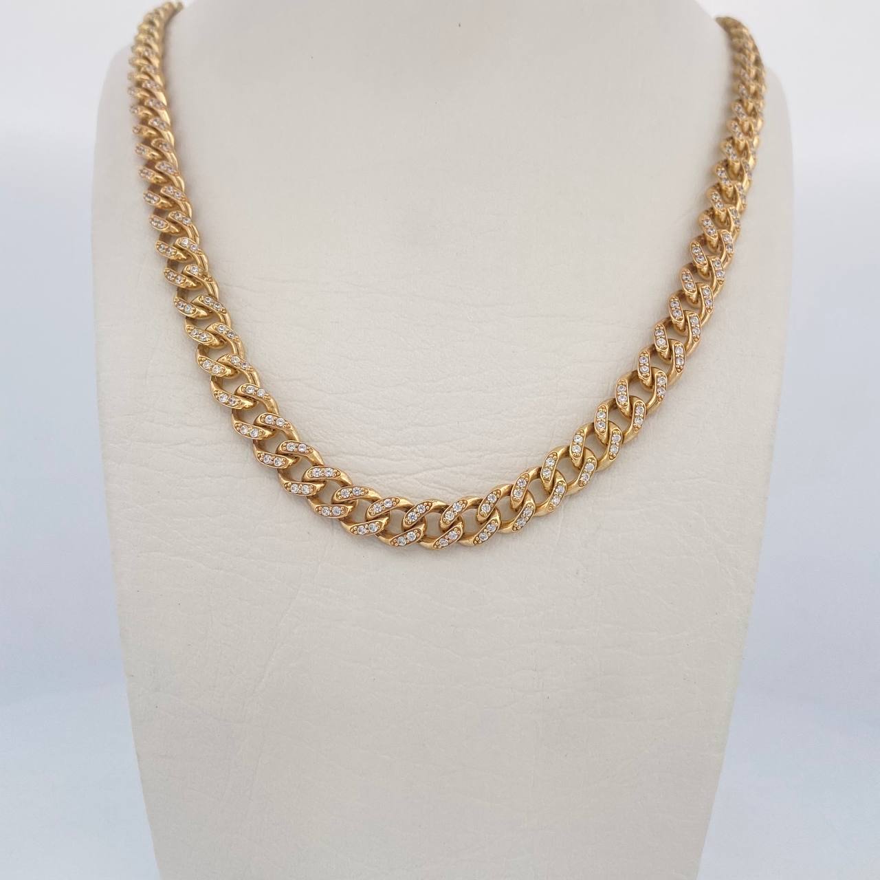 Cadena Cubana 30.8gr / 59cm / Oro 18K $