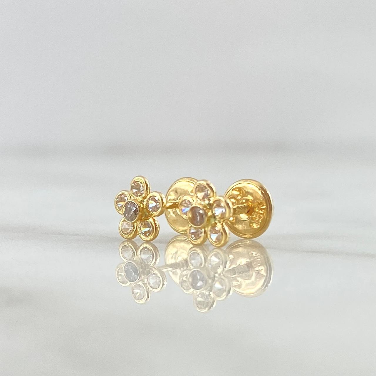 Topos Flor Sakura 0.75gr / 6mm Circones Blancos Oro Amarillo 18K ©