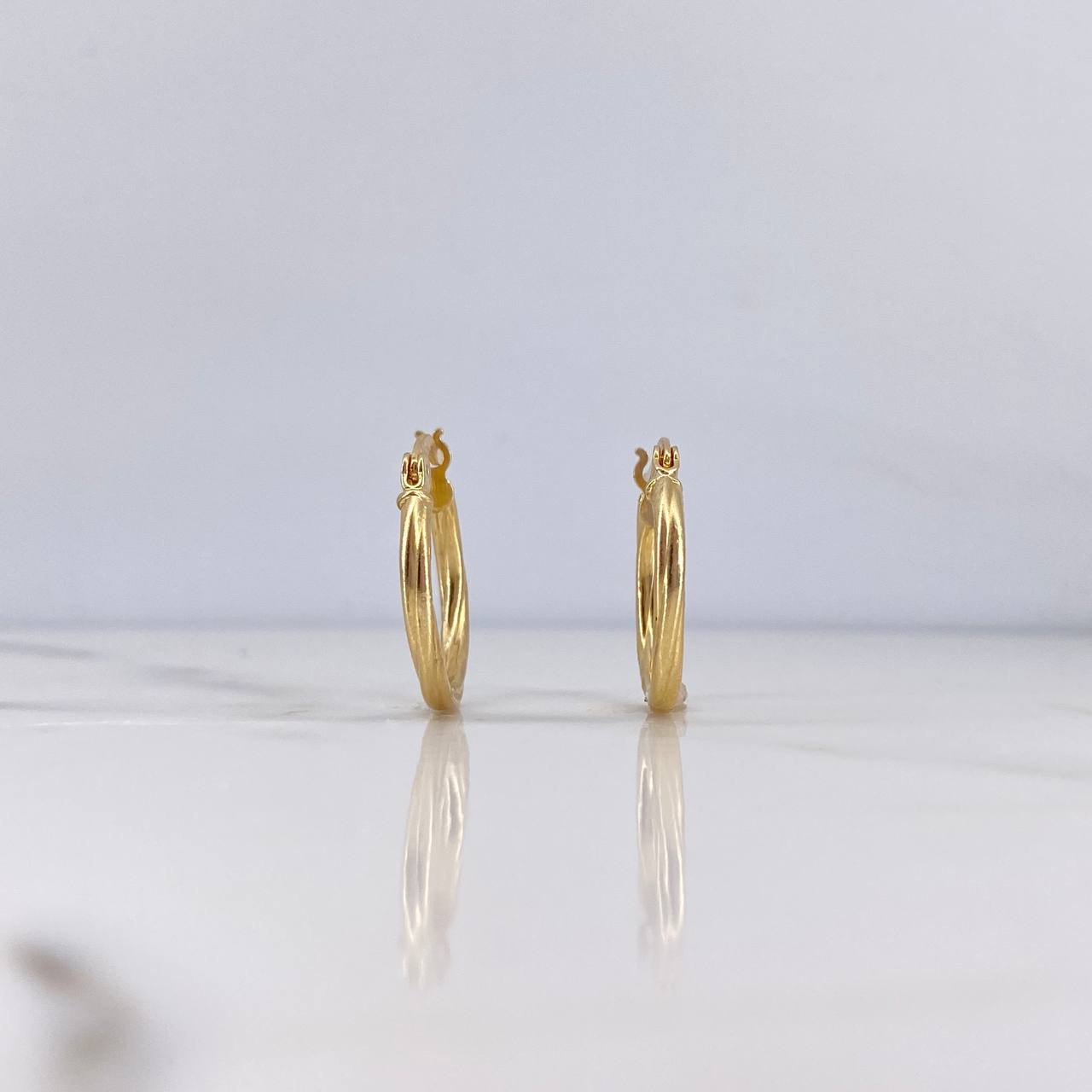 Candongas Lui 1.8gr / 1.9cm / Rayadas Oro Amarillo 18K $