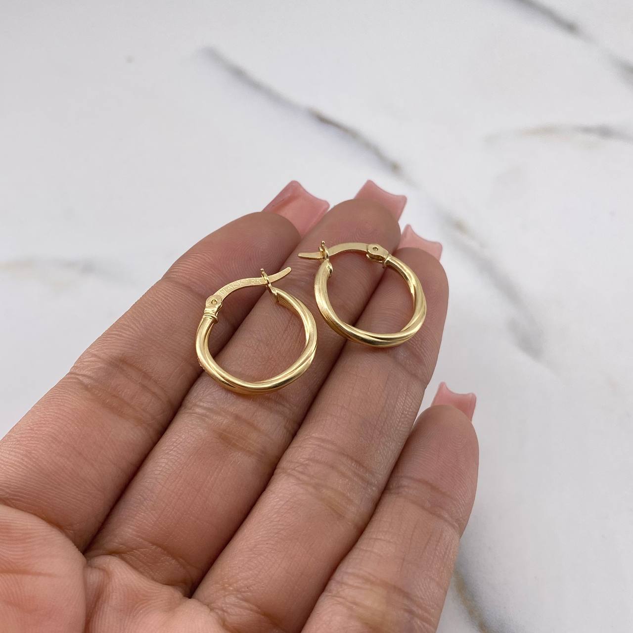 Candongas Lui 1.85gr / 1.9cm / Rayadas Oro Amarillo 18K $