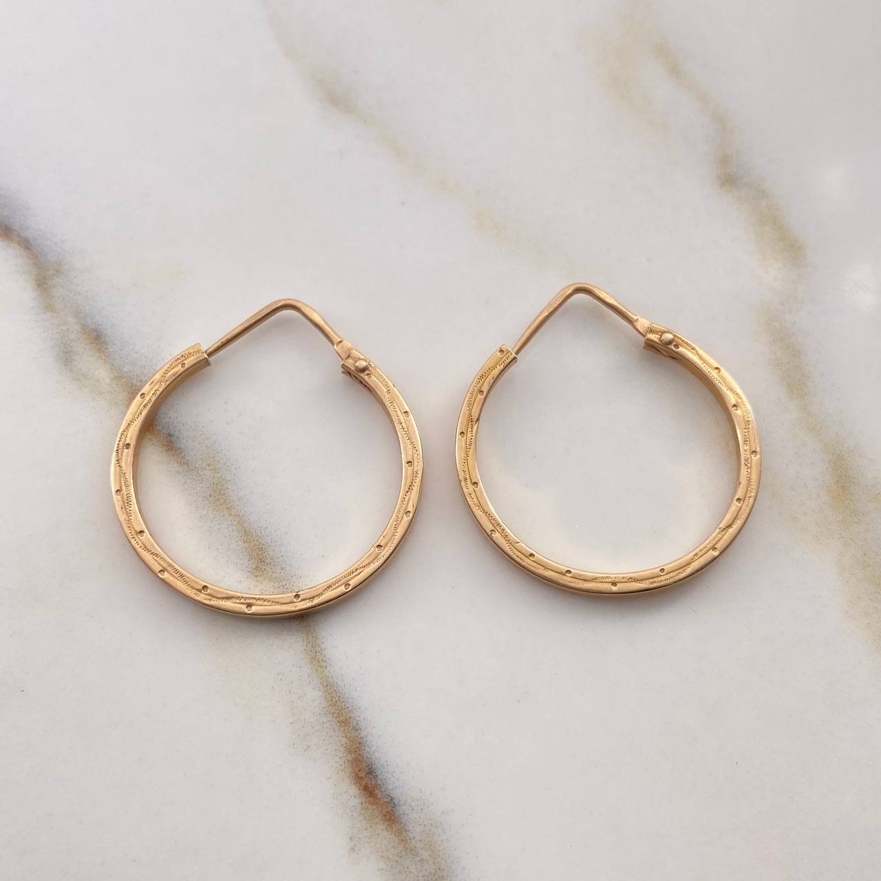 Candongas Celi 2.1gr / 2.7cm / Entorchadas Oro Rosa 18K $