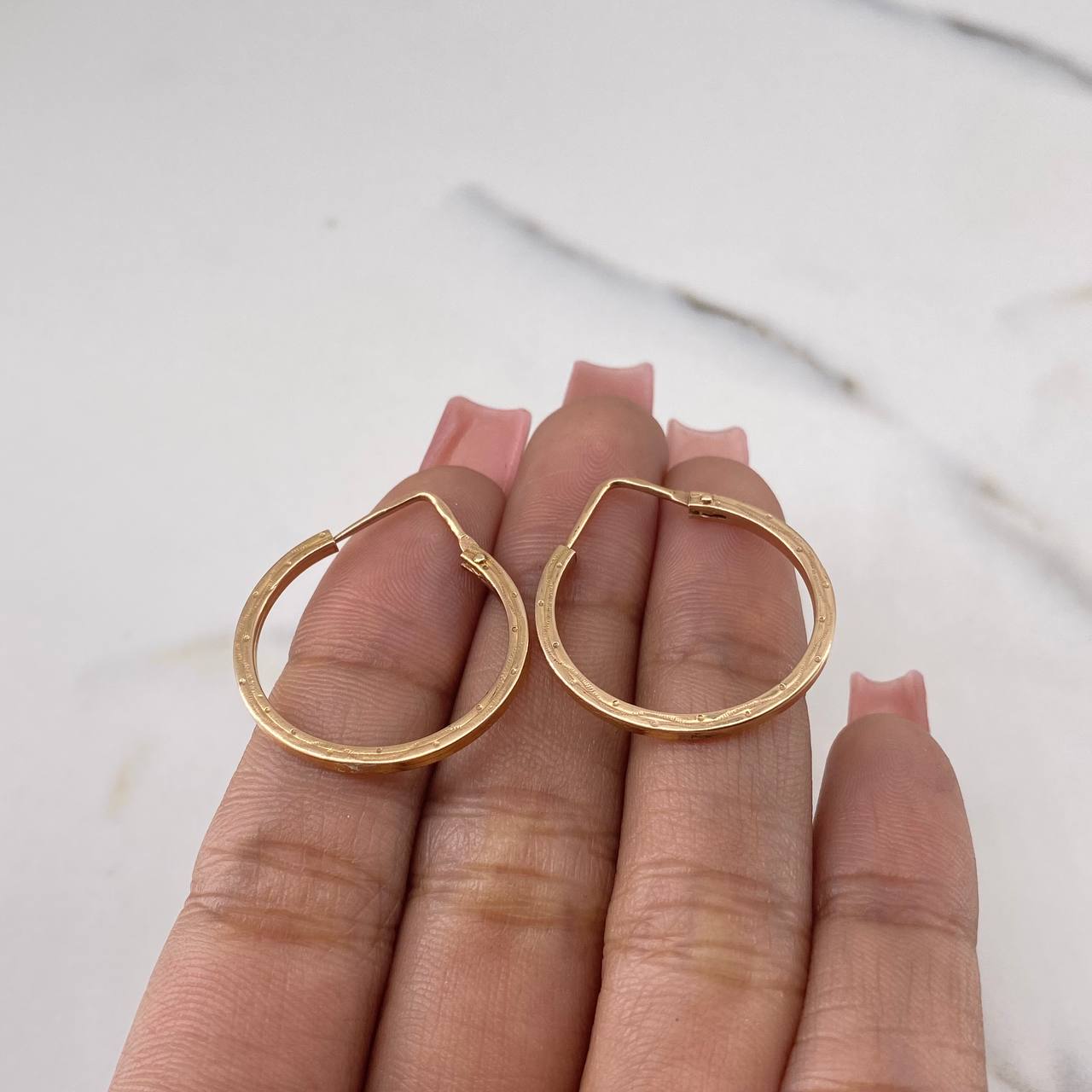 Candongas Celi 2.1gr / 2.7cm / Entorchadas Oro Rosa 18K $