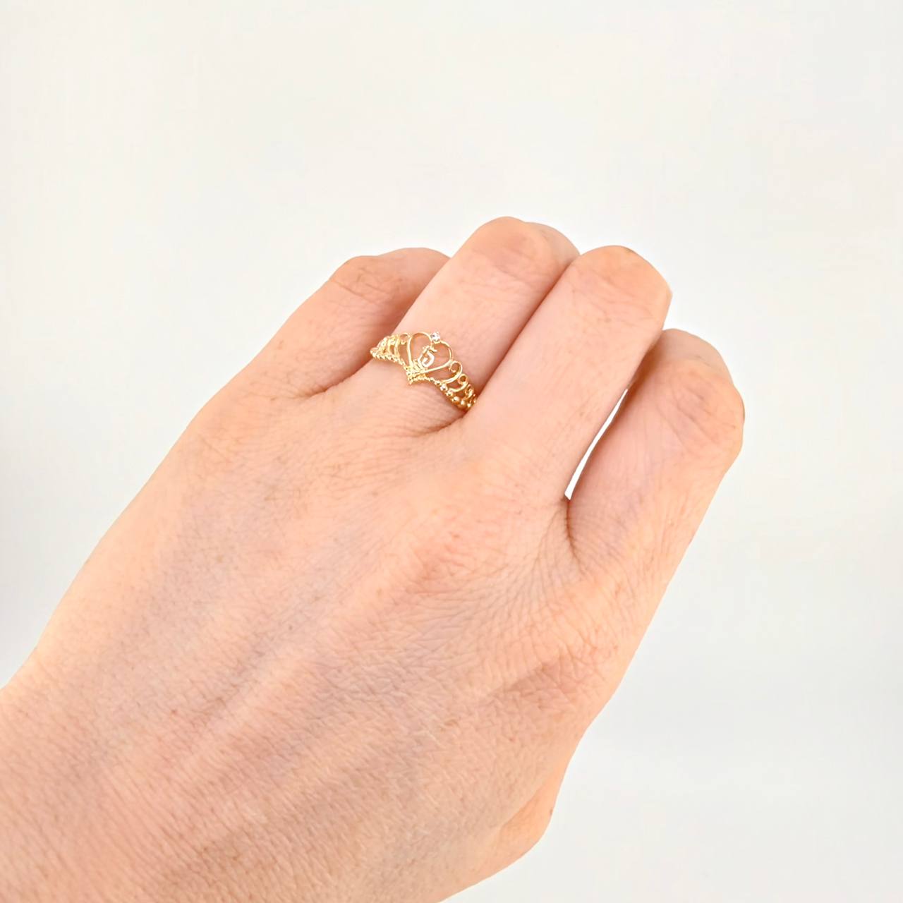 Anillo Tiara 15s 1.45g / T7 Oro Amarillo 18K