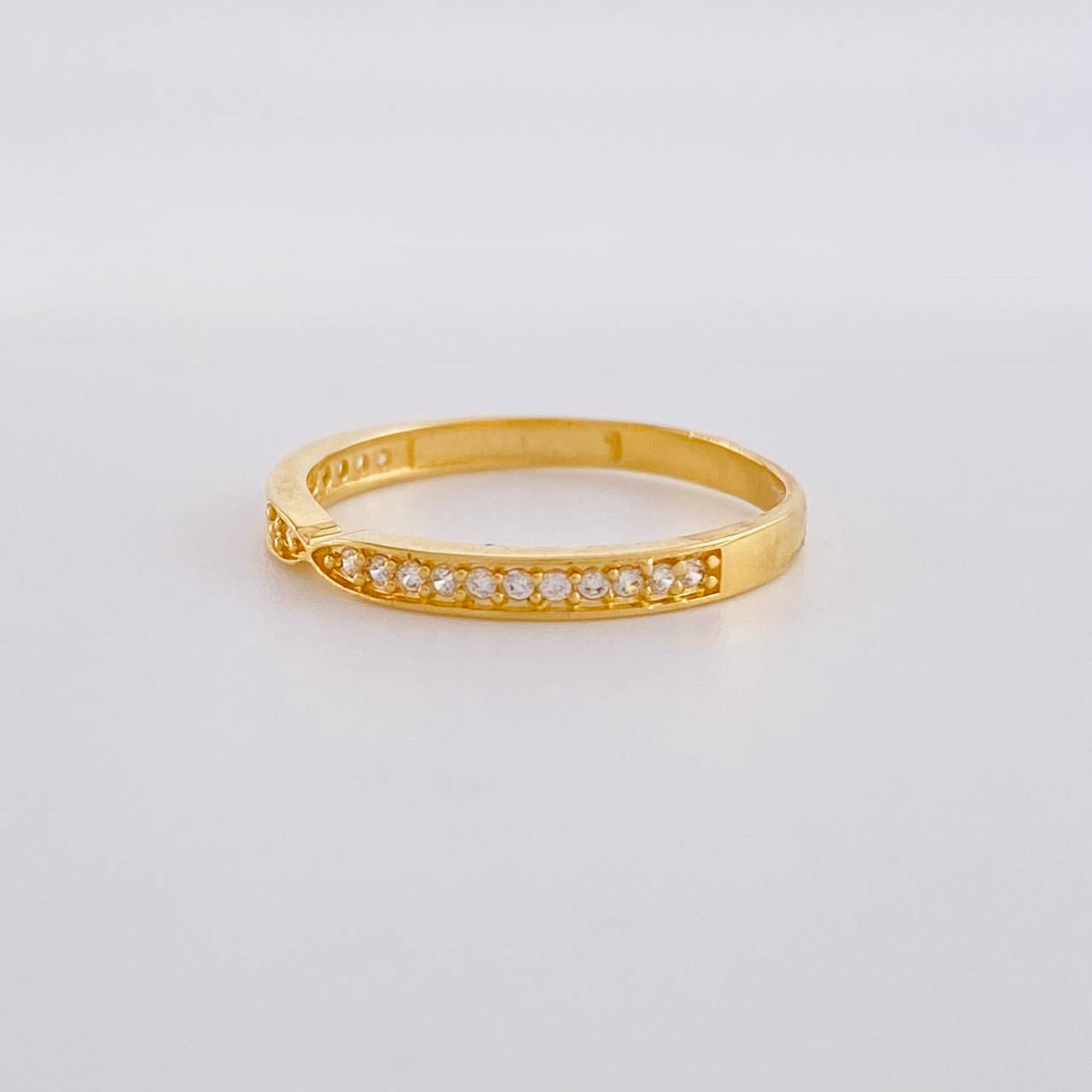 Anillo Infinity Carril 1.4g / T7 Oro Amarillo 18K