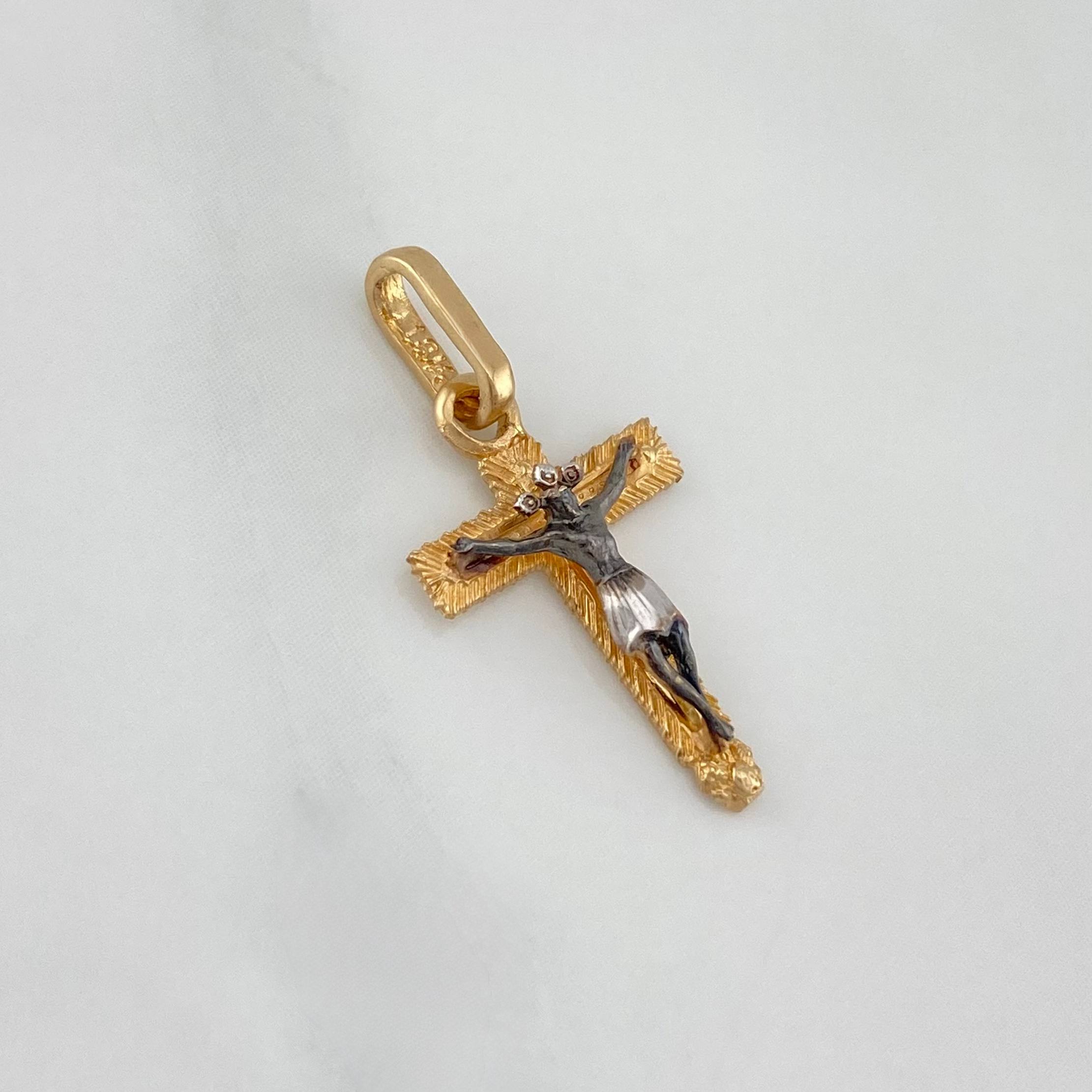 Dije Cruz Cristo Milagroso De Buga 0.85 g / 2.3 cm Tres Oros  18K