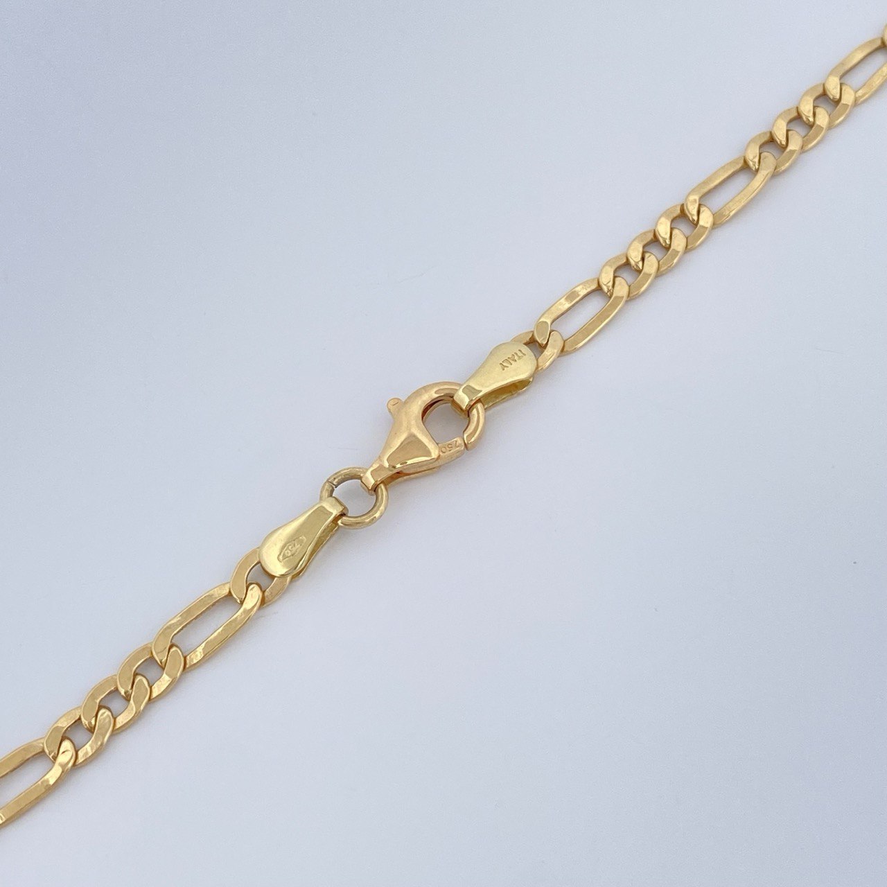 Cadena Figaro 6.2gr / 61cm / +1 Oro 18K $