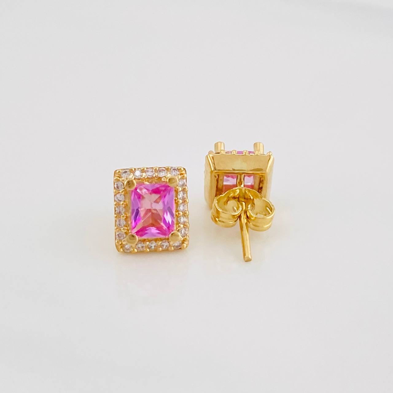 Topos Halo Cuadrado 2.55g / 7.1mm Oro Amarillo 18K