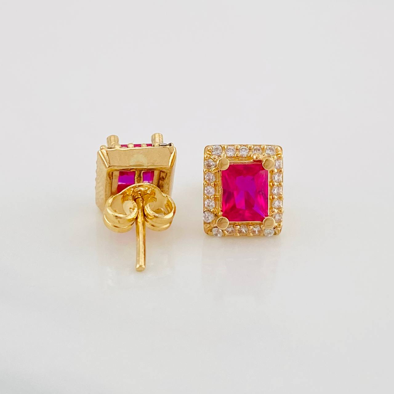 Topos Halo Cuadrado 2.6g / 7.17mm Oro Amarillo 18K