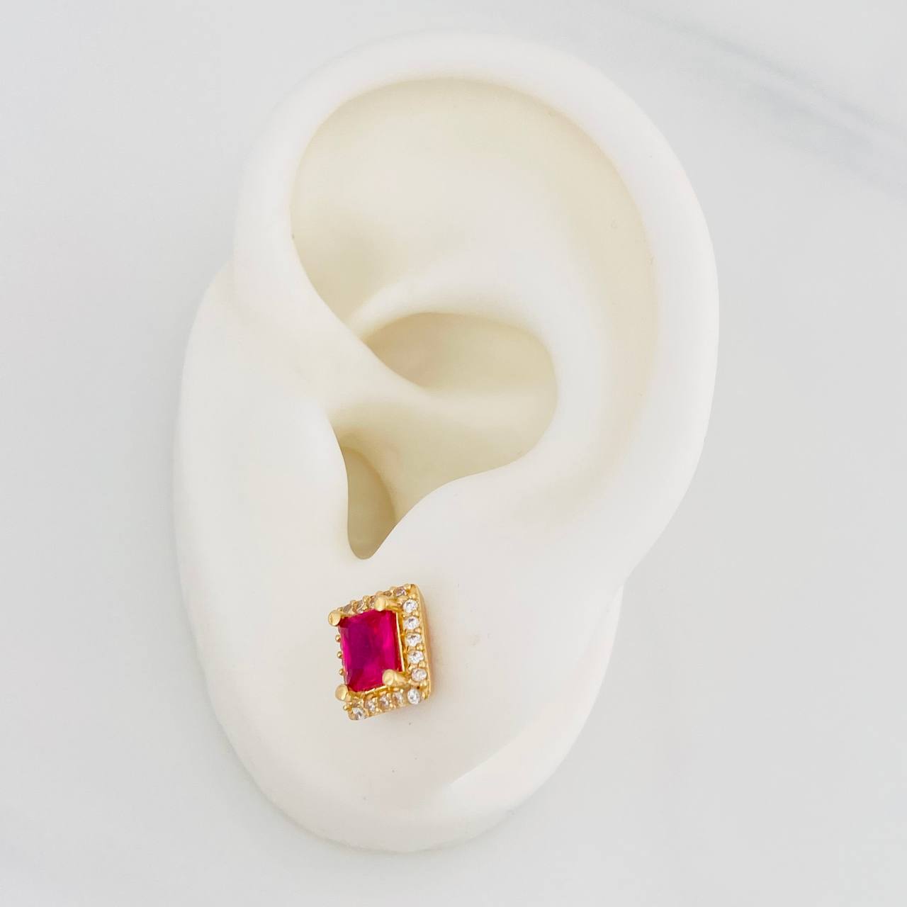 Topos Halo Cuadrado 2.6g / 7.17mm Oro Amarillo 18K