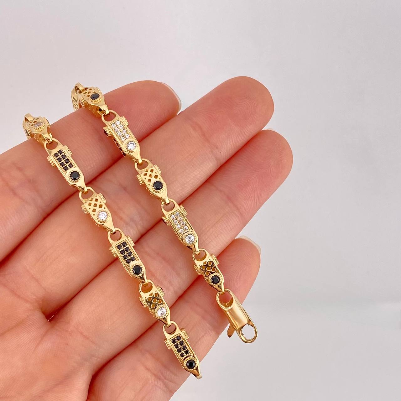 Cadena Rustica Cilindros Tridimensionales 54.3g / 65cm / 5.6mm Oro Amarillo 18K