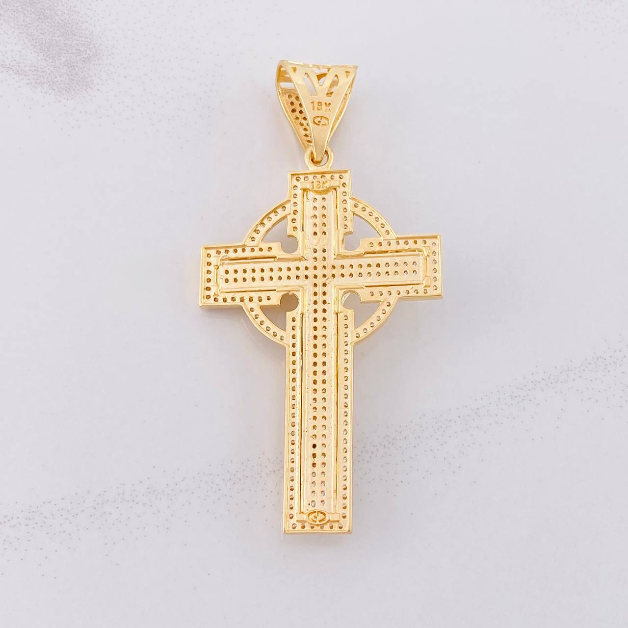 Dije Cruz Cristo Celta 14.15g / 6.5cm Oro Amarillo 18K