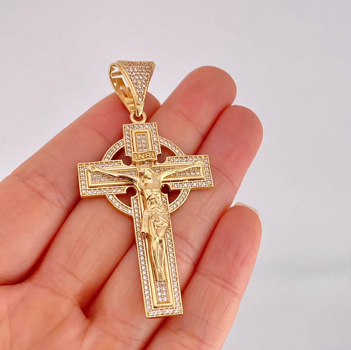 Dije Cruz Cristo Celta 14.15g / 6.5cm Oro Amarillo 18K