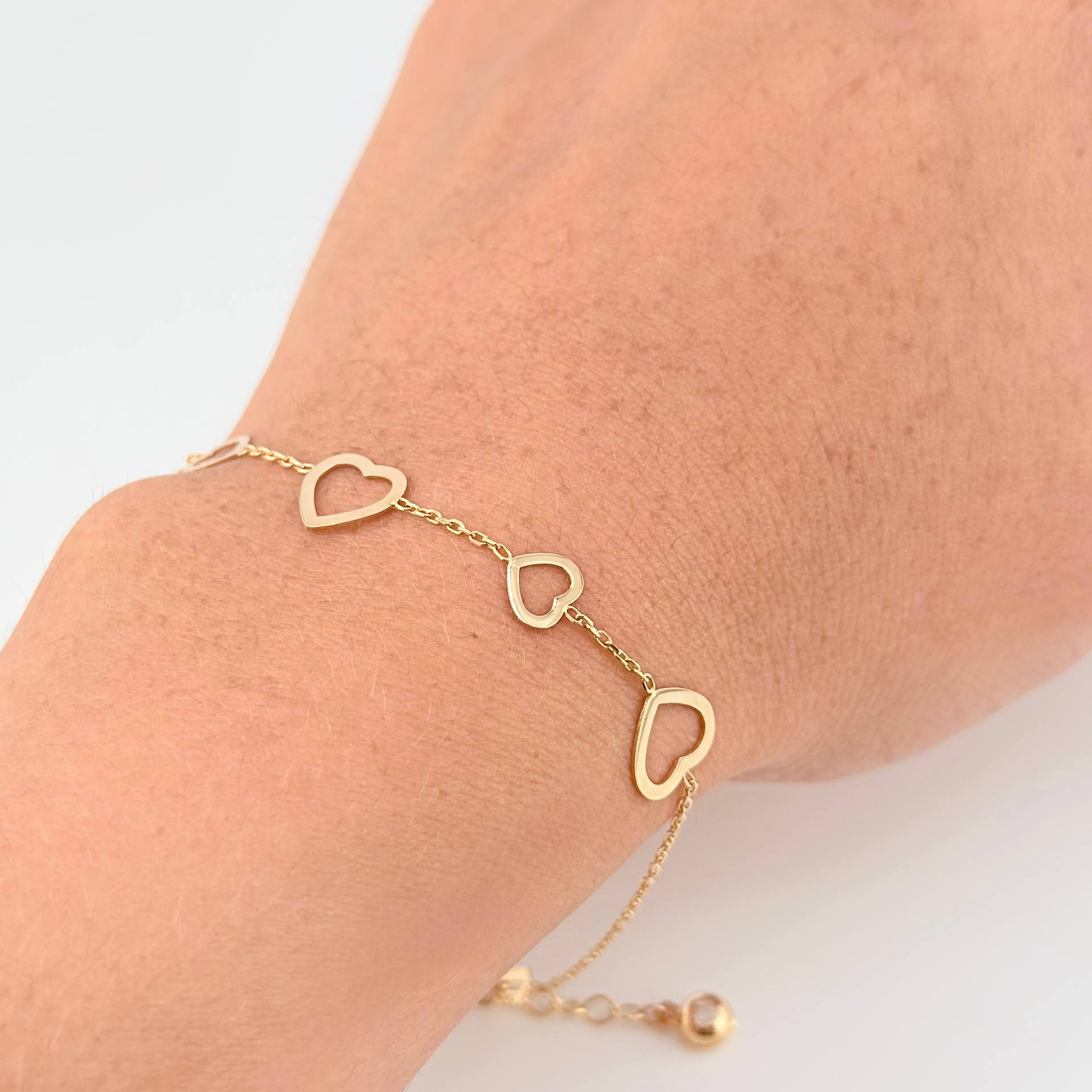 Pulso Aro Seguido Silueta Corazon 1.65g / 18.4cm / 0.6mm Oro Amarillo 18K