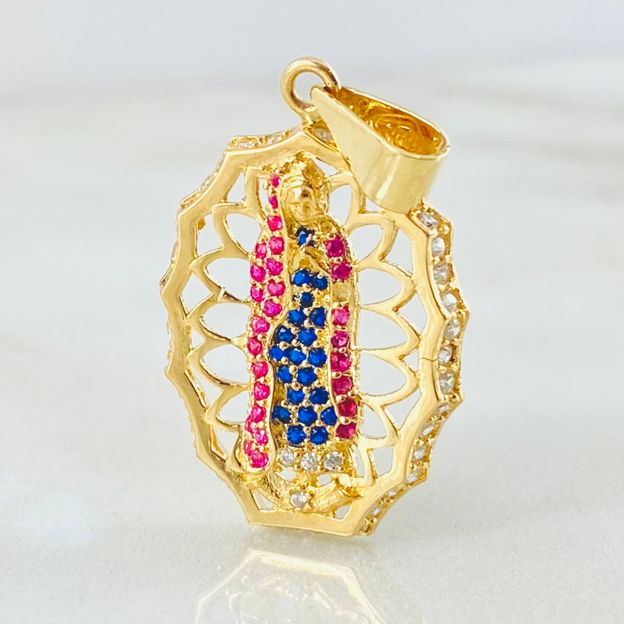 Dije Virgen Guadalupe 3.7gr / 3.3cm / Oro Amarillo 18K
