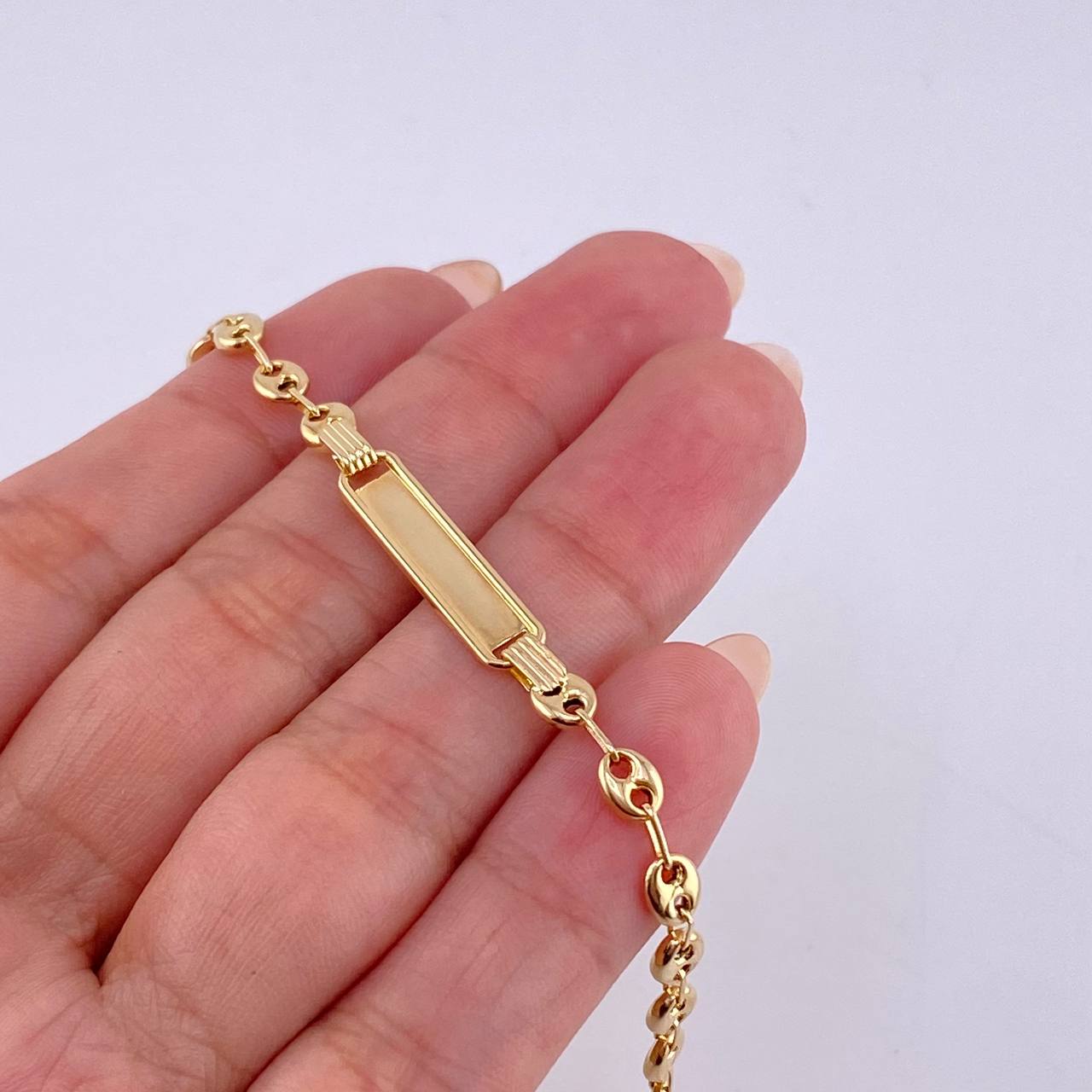 Pulso Bebé Gc Placa Rectangular 2.3 g / 16.6 cm / 4.2 mm Oro Amarillo 18K