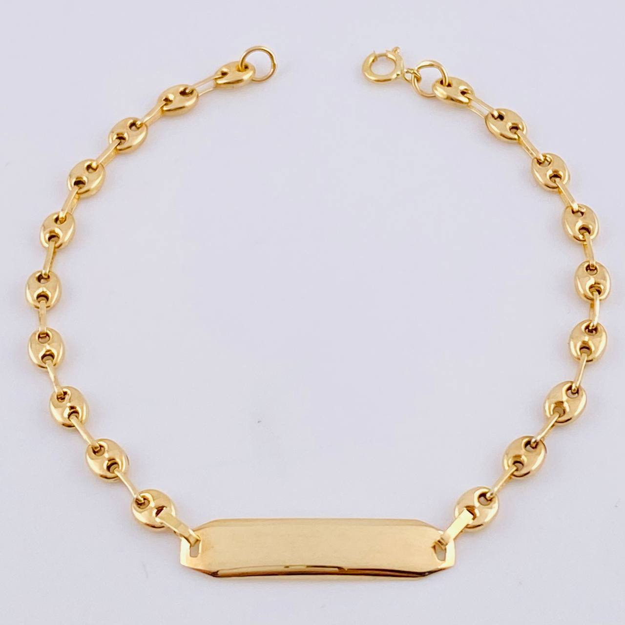 Pulso Bebé Gc Placa Ovalada Rectangular 1.5 g / 15.7 cm / 3.2 mm Oro Amarillo 18K