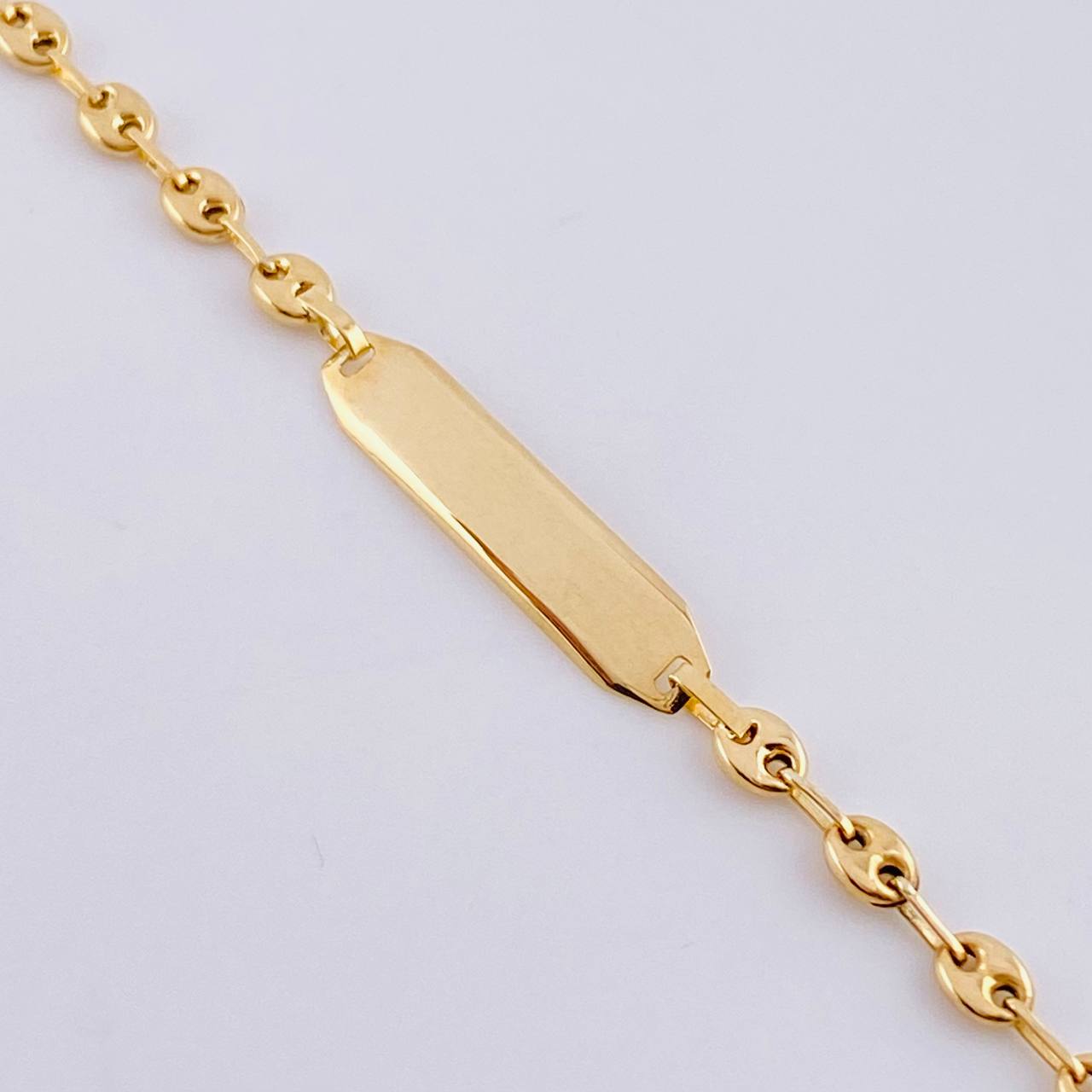 Pulso Bebé Gc Placa Ovalada Rectangular 1.55 g / 15.5 cm / 3.2 mm Oro Amarillo 18K