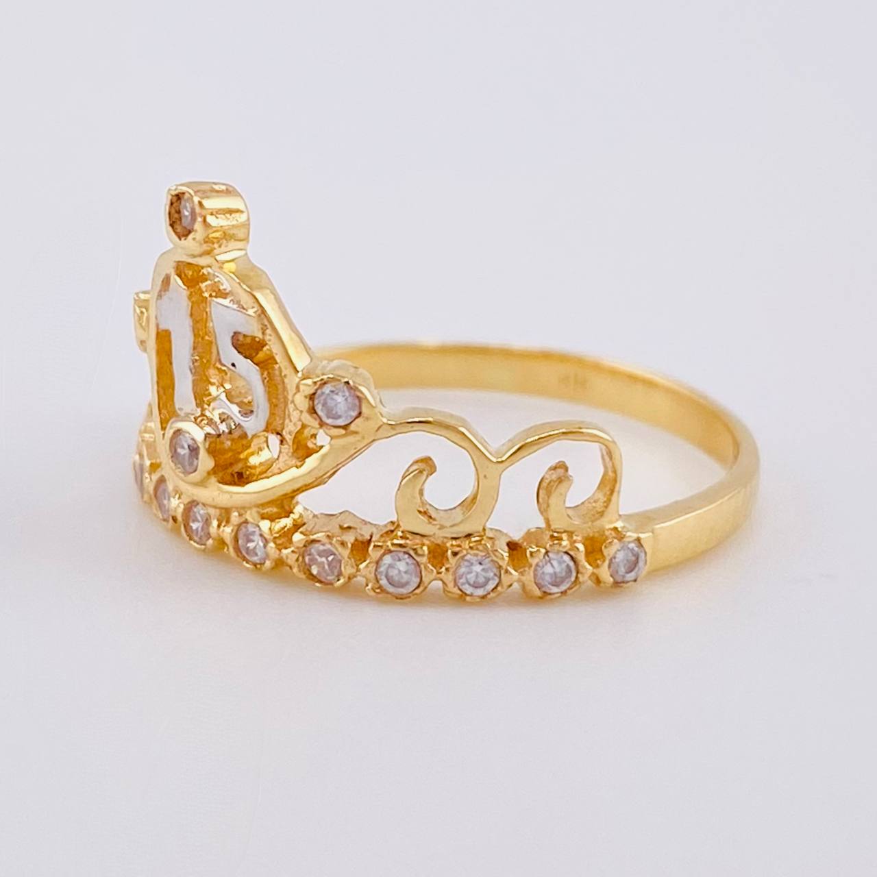 Anillo 15´S 2.6 g / T6 Oro Amarillo 18K