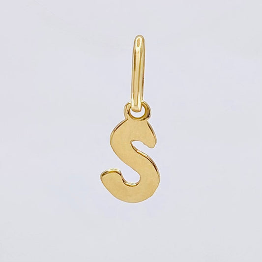 Dije Letra S Cursiva 0.4 g / 1.6 cm Oro Amarillo 18K