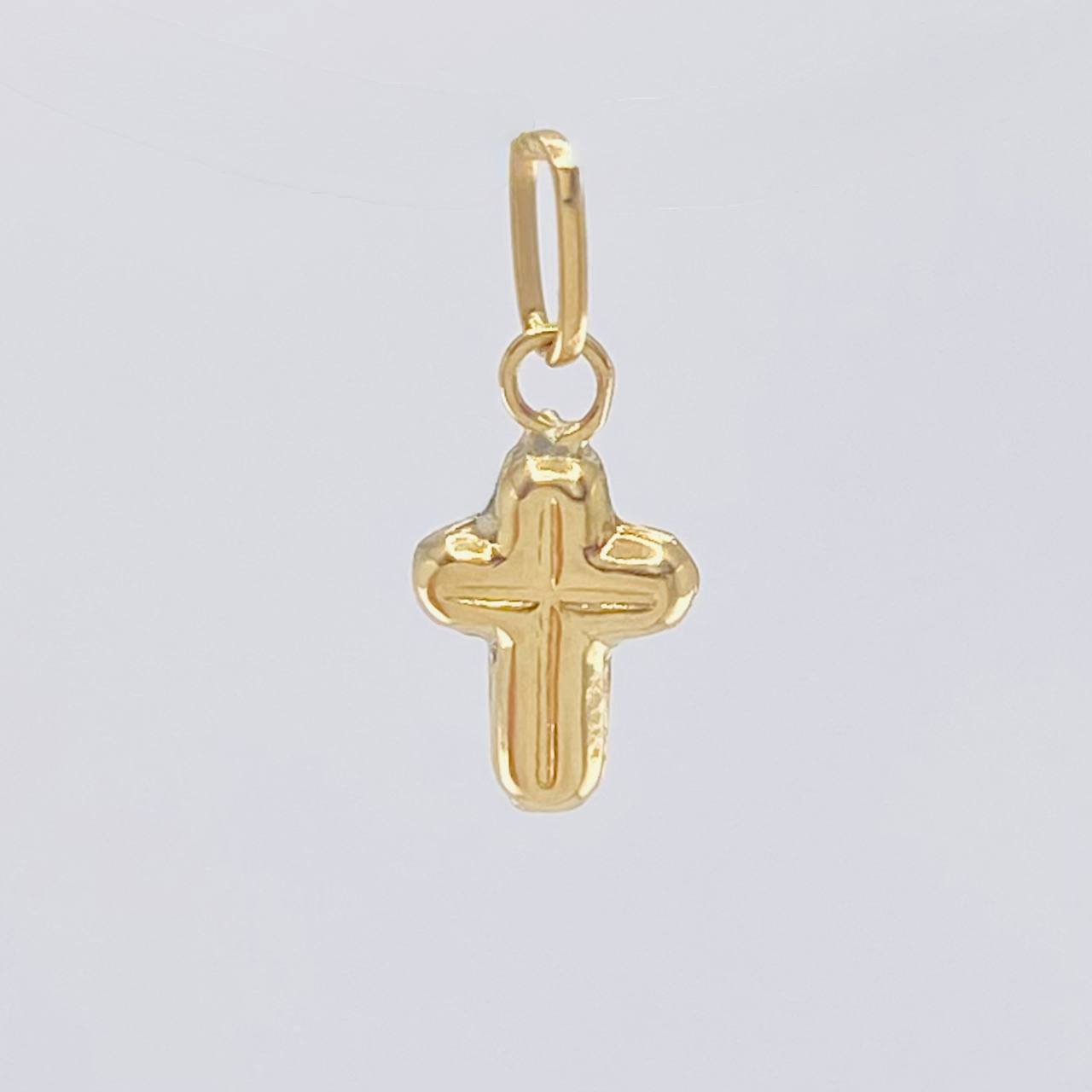 Dije Cruz Latina Rayada 0.25 g / 1.5 cm Oro Amarillo 18K