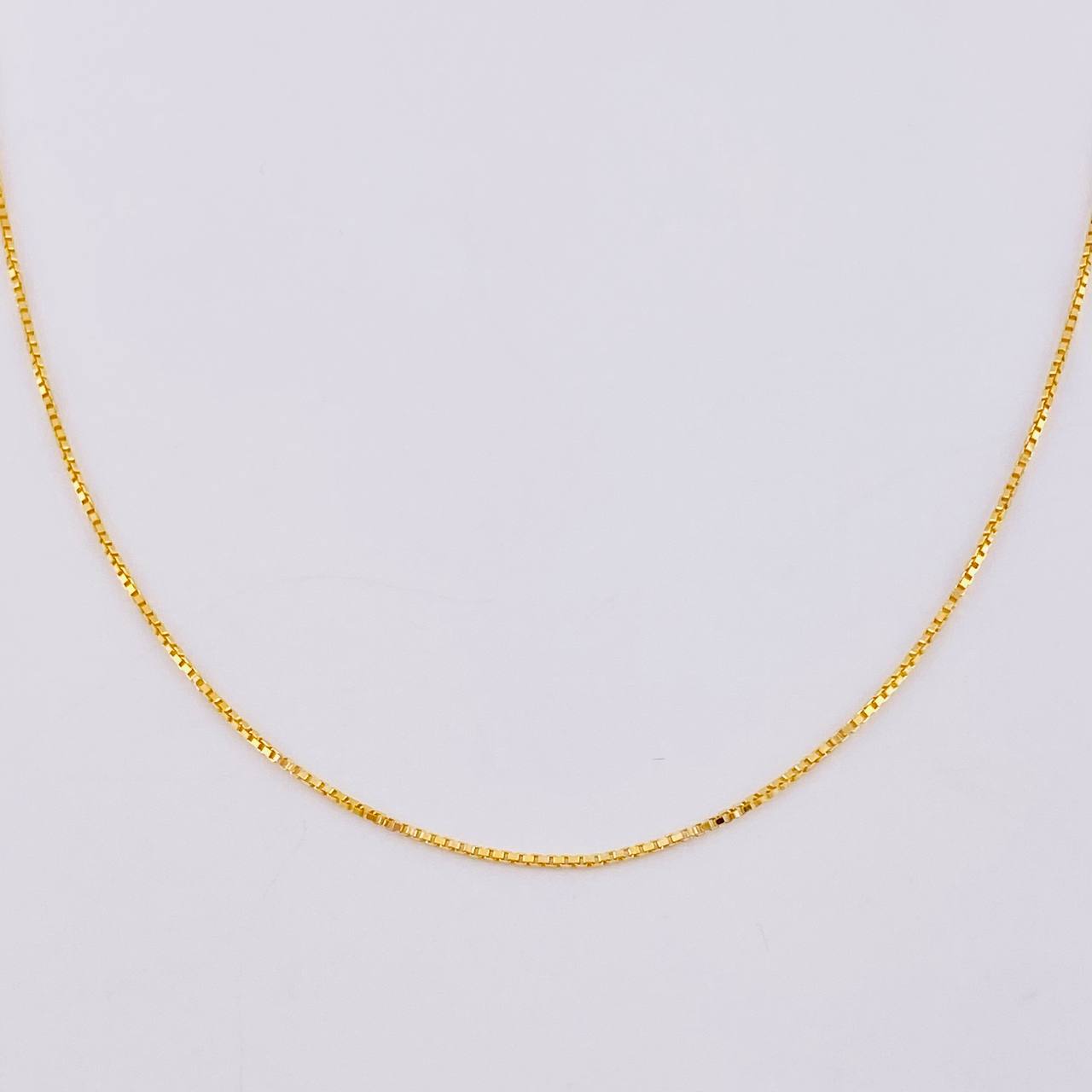 Cadena Veneciana 3.4 g / 60.7 cm / 0.9 mm Oro Amarillo 18K