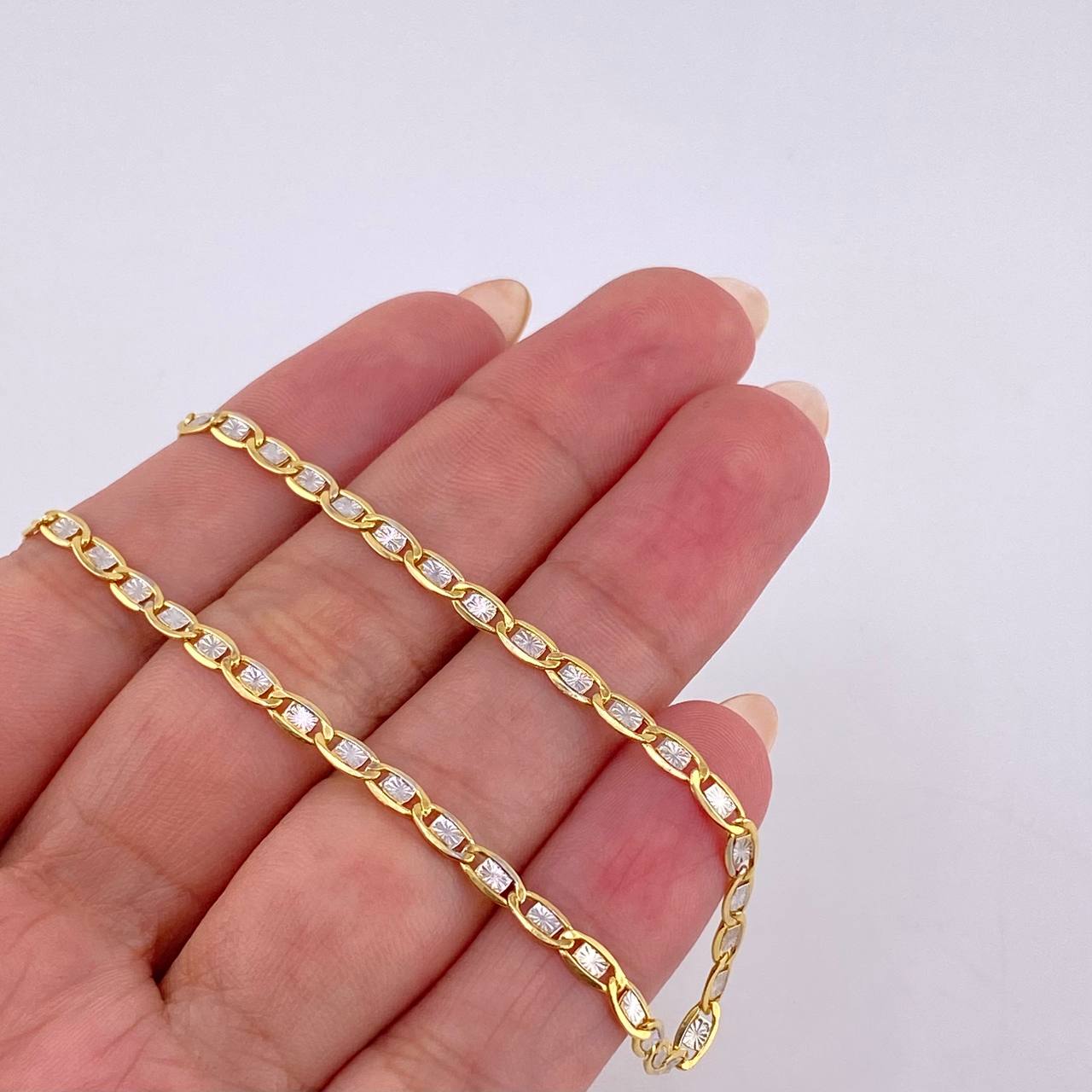 Cadena Plana Diamantada 4.3 g / 60.3 cm / 2.9 mm Dos Oros Amarillo Blanco 18K