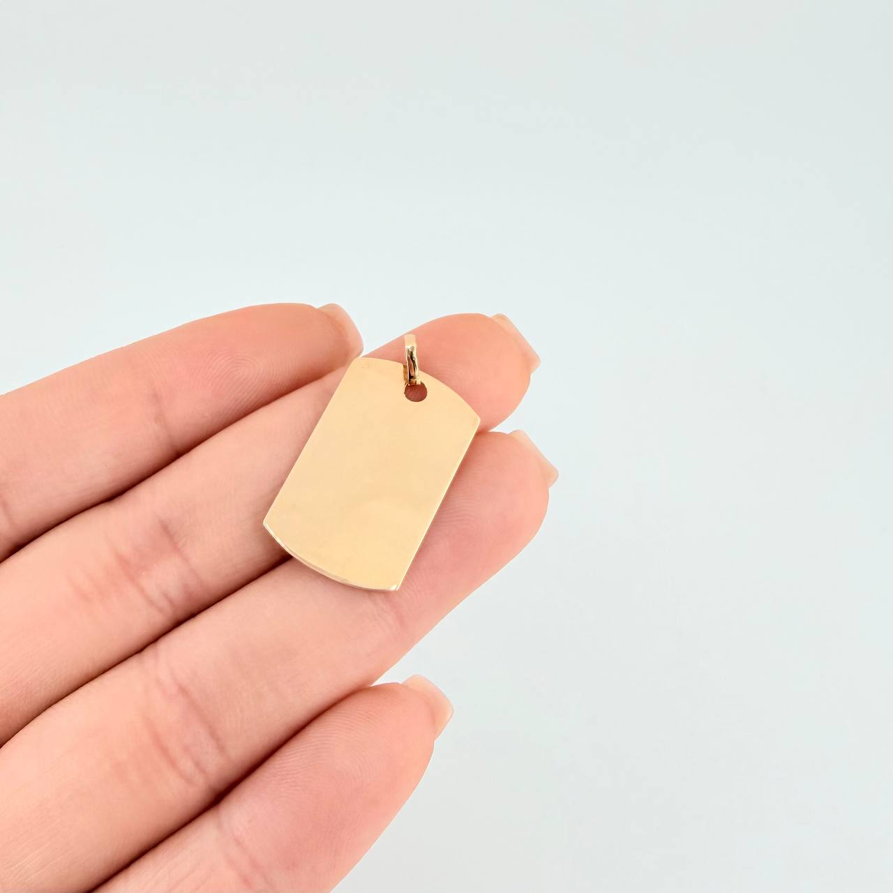 Dije Placa Rectangular Ovalada 1.75 g / 3 cm Oro Amarillo 18K