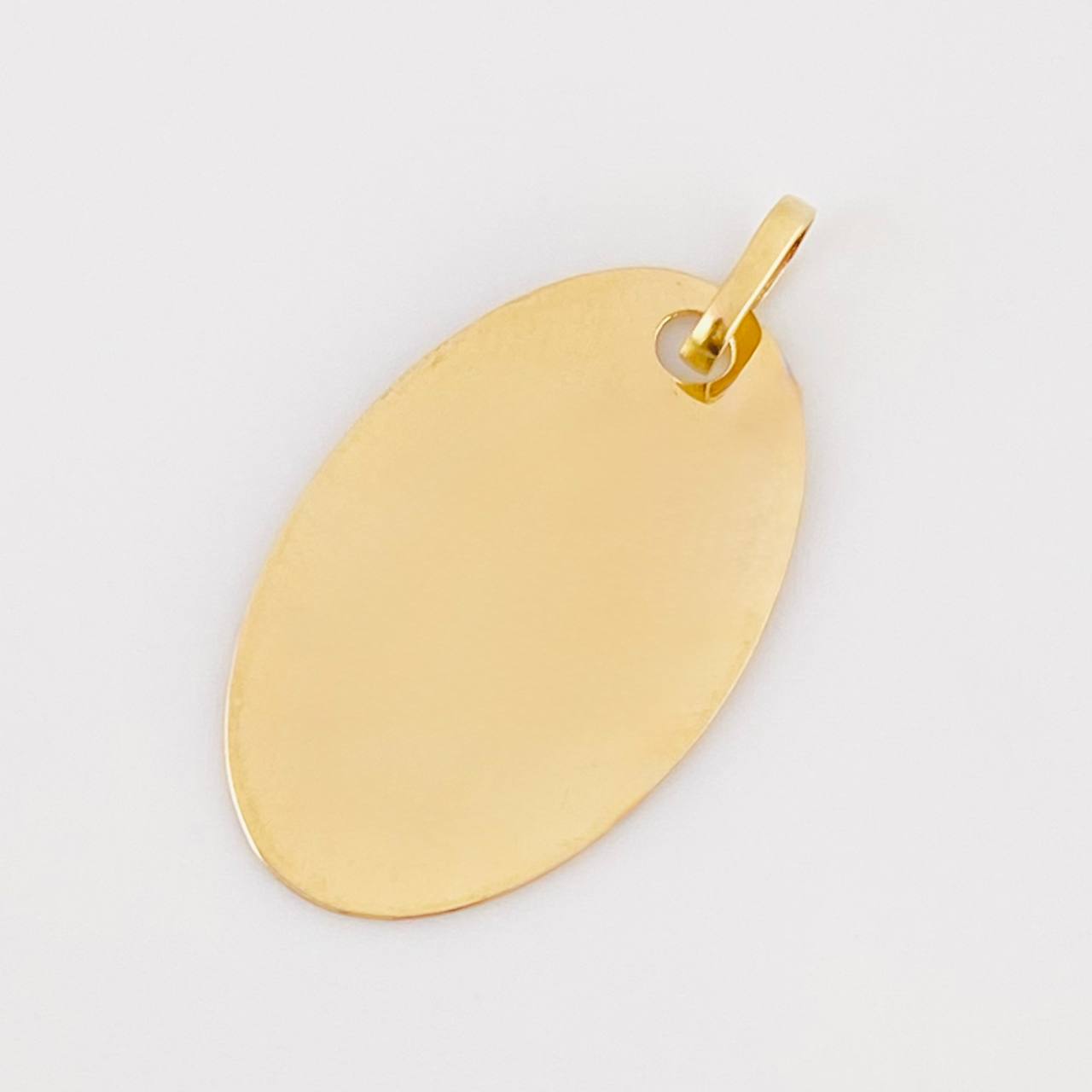 Dije Placa Ovalada 1.15 g / 2.6 cm Oro Amarillo 18K