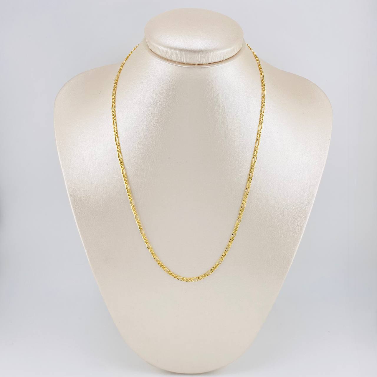 Cadena Figaro 2.6g / 60cm / 2.3mm Oro Amarillo 18K