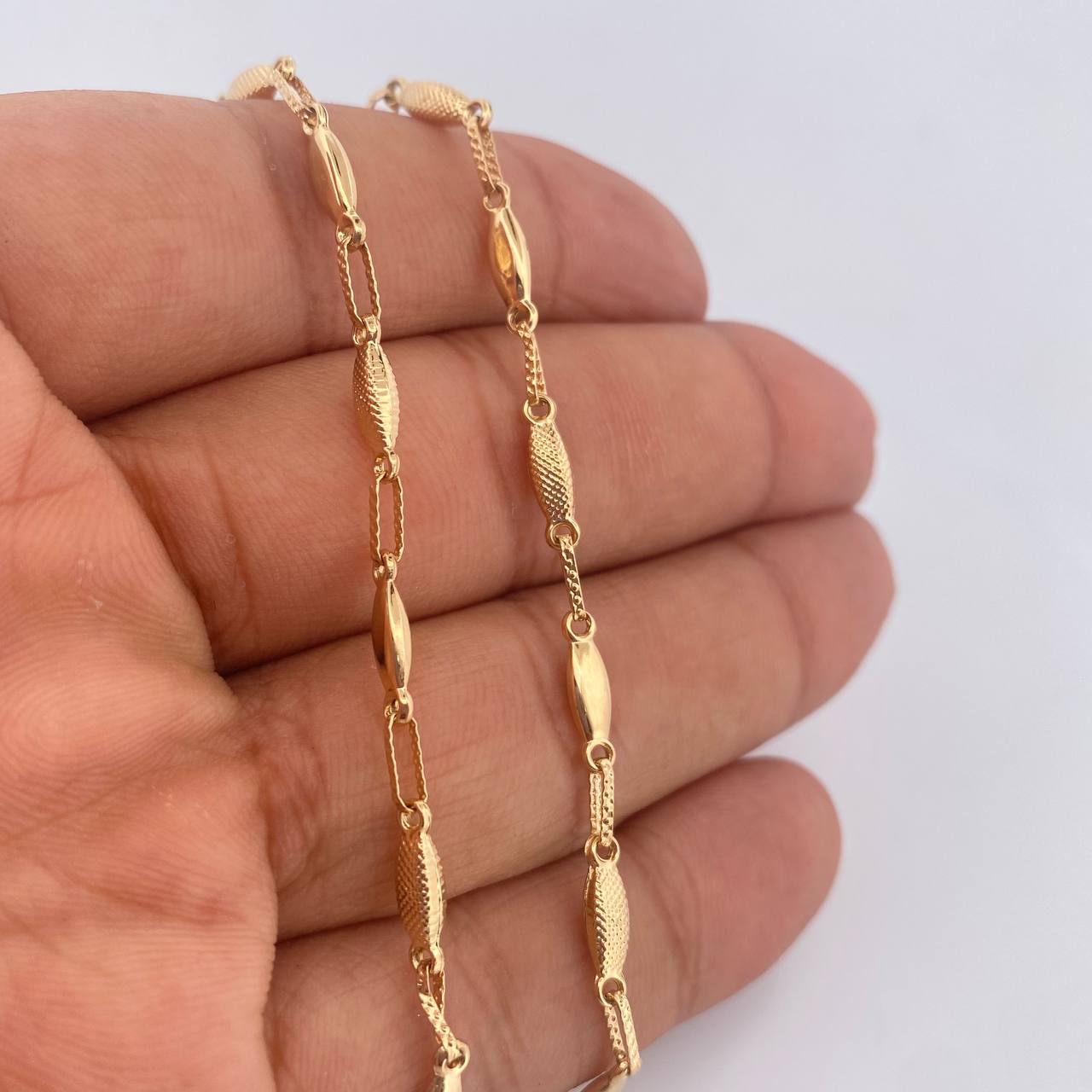 Cadena Rustica Capullo 8.65gr / 60.5cm / Oro 18K $