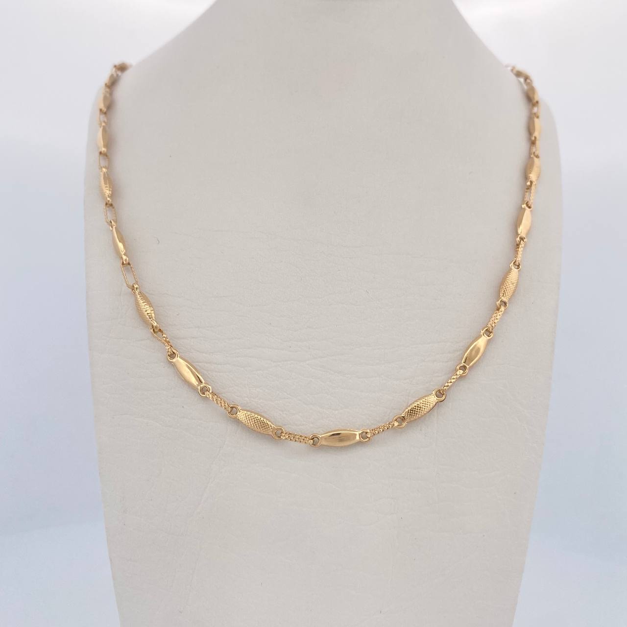 Cadena Rustica Capullo 8.65gr / 60.5cm / Oro 18K $