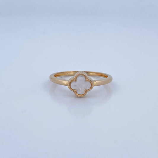 Anillo Trebol 1.95gr / T6 3/4 / Oro 18K &