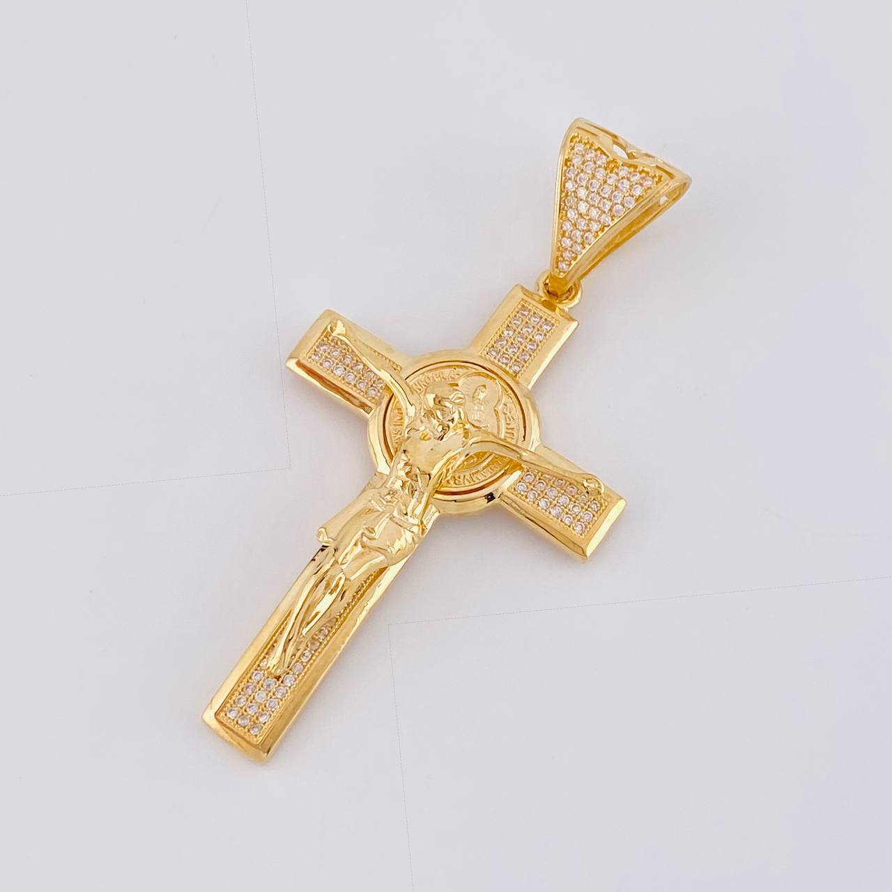 Dije Cruz Cristo San Benito 12g / 6.5cm Oro Amarillo 18K