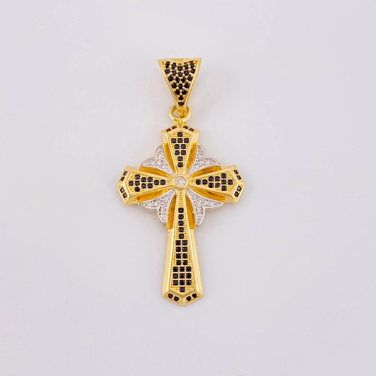 Dije Cruz Floral 6.6g / 4.7cm Dos Oros Amarillo Blanco 18K