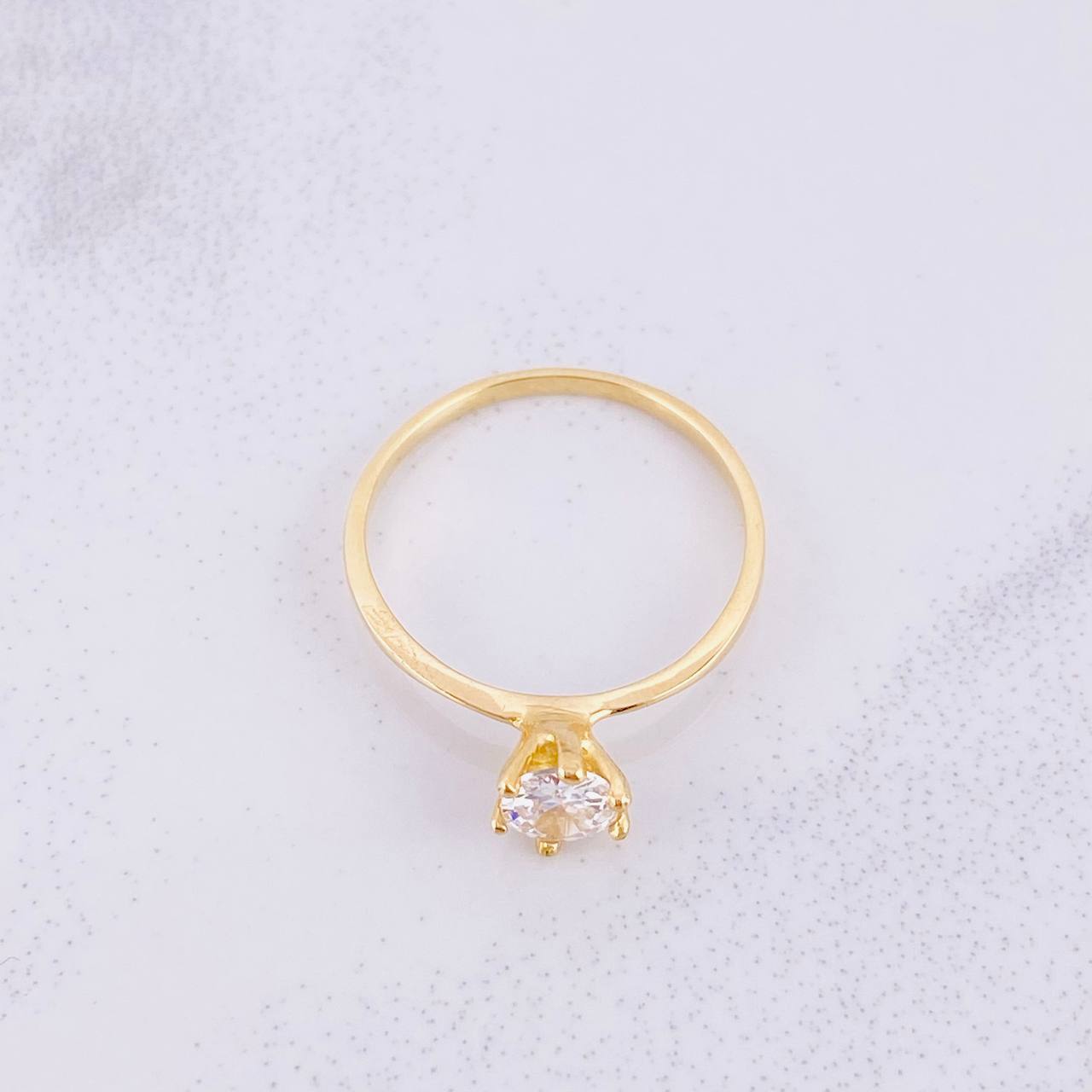 Anillo Solitario Piedra Central 1.5g / T6 3/4 Oro Amarillo 18K
