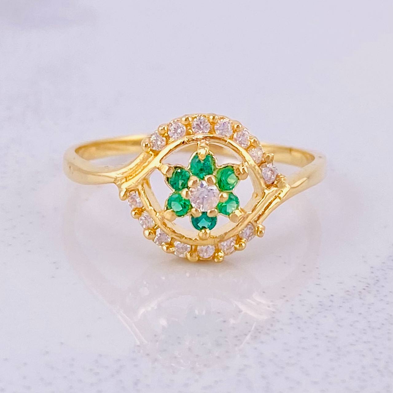 Anillo Ojo Flor 2.3g / T7 1/4 Oro Amarillo 18K
