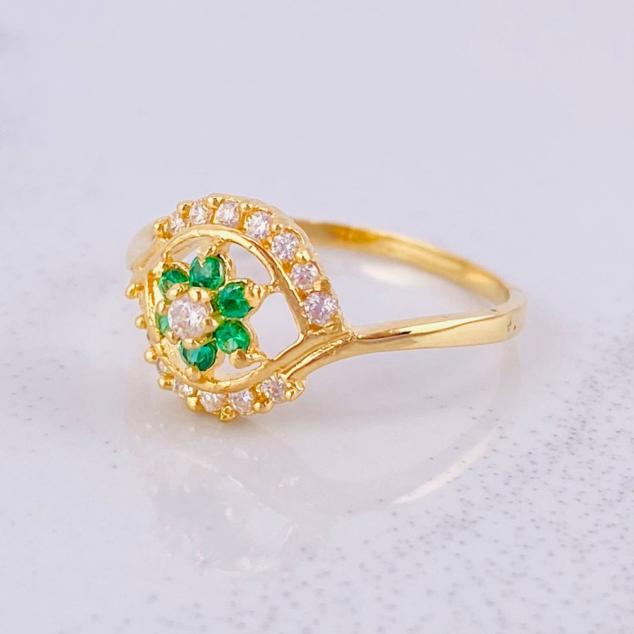 Anillo Ojo Flor 2.3g / T7 1/4 Oro Amarillo 18K