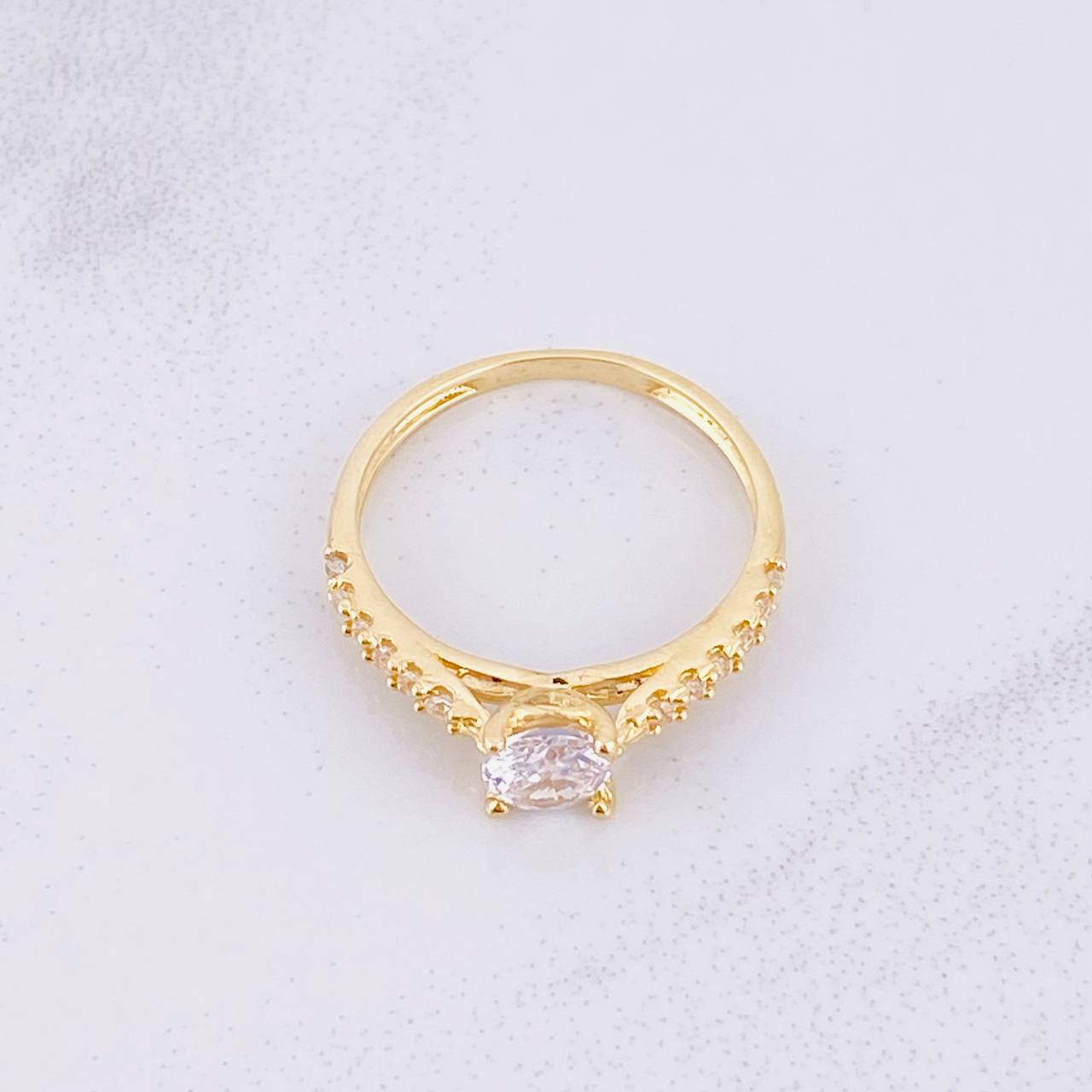 Anillo Solitario Tupido 2.75g / T7 1/2 Oro Amarillo 18K