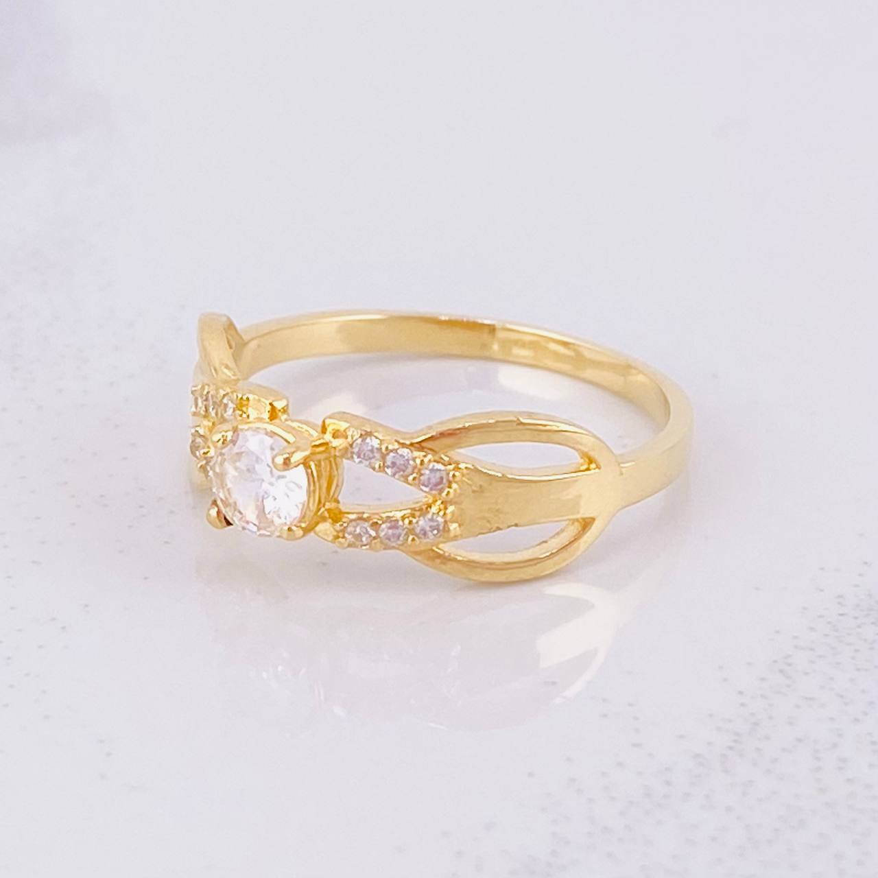 Anillo Solitario Unión 2.3g / T6 1/4 Oro Amarillo 18K