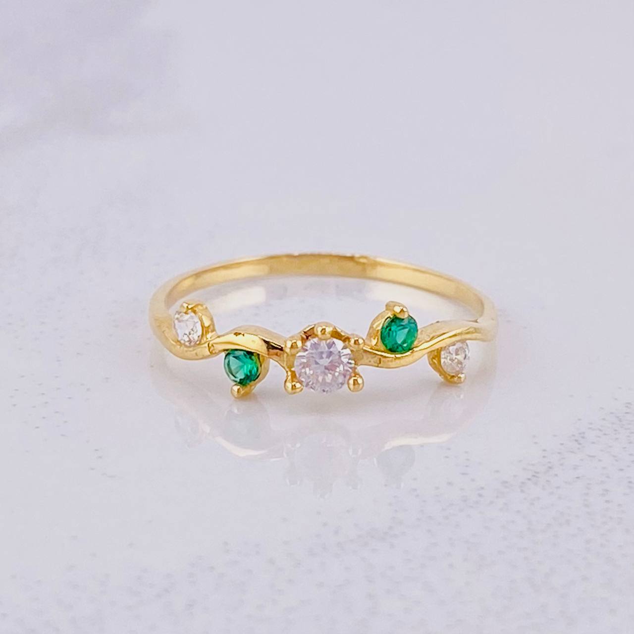 Anillo Pétalo 1.3g / T6 3/4 Oro Amarillo 18K
